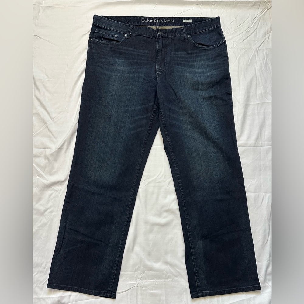 Calvin Klein Men's Standard Straight-Fit Stretch Jeans Deep Blue Size 38x30 - Picture 1 of 12